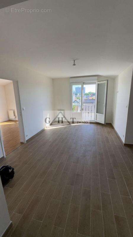 Immeuble a vendre entièrement rénové – 3 logements – saint-denis - photo 14
