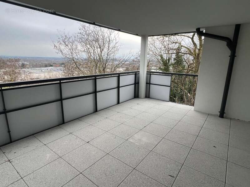 À vendre – Appartement T4 attique traversant de 106,15 m² avec terrasses et vue dégagée à Annemasse (74) - photo 4