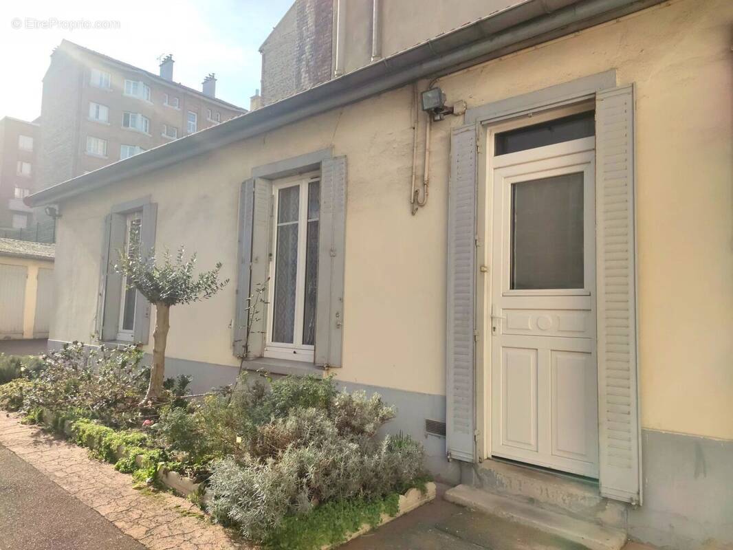 Appartement à COLOMBES