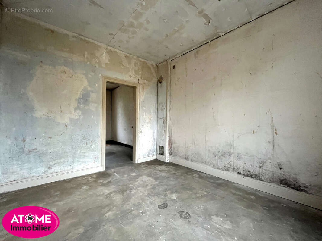 Appartement à AUBOUE