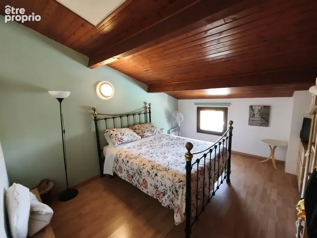 Maison T5 de 152 m2 avec piscine et vue dégagée - photo 12