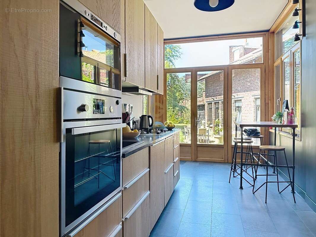 Maison 200 m² à Tourcoing  - photo 3