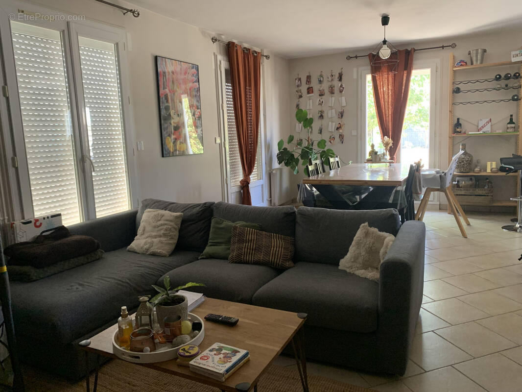 Maison à NAZELLES-NEGRON
