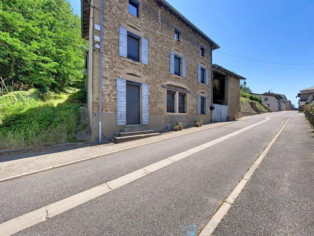 Maison à VILLE-SOUS-ANJOU