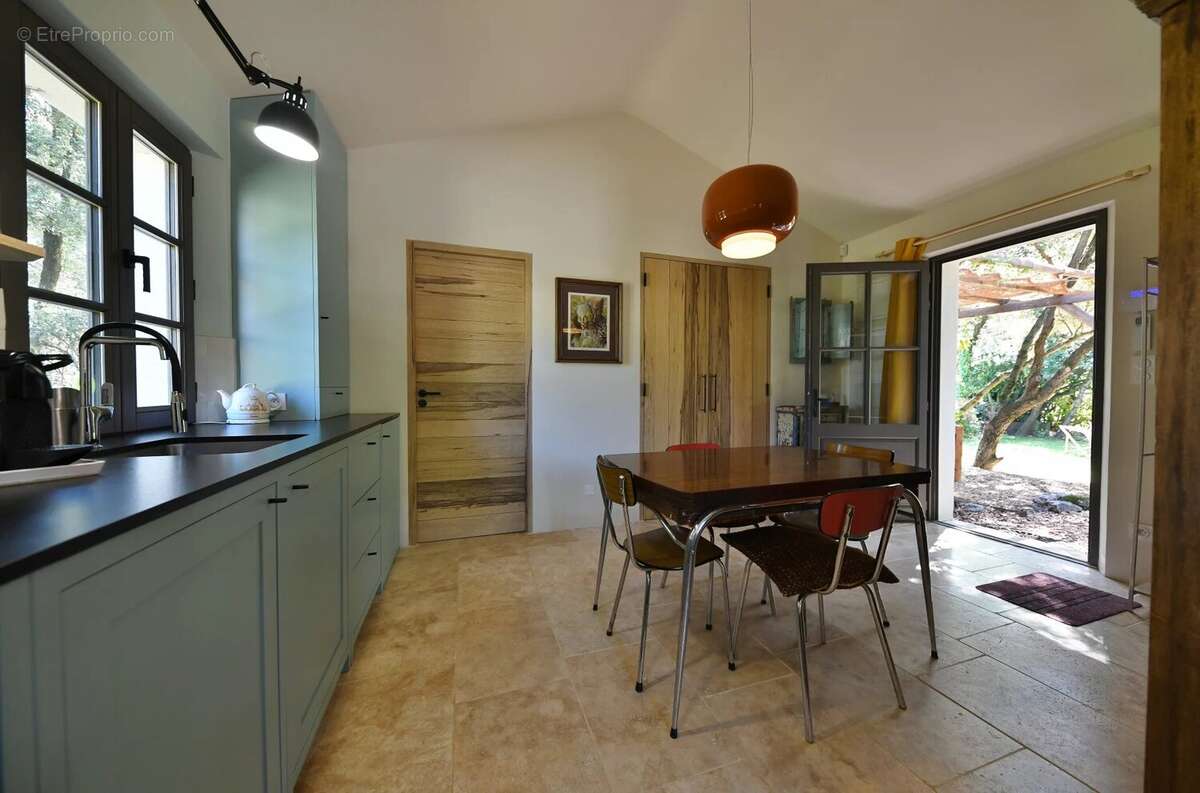 Maison à UZES