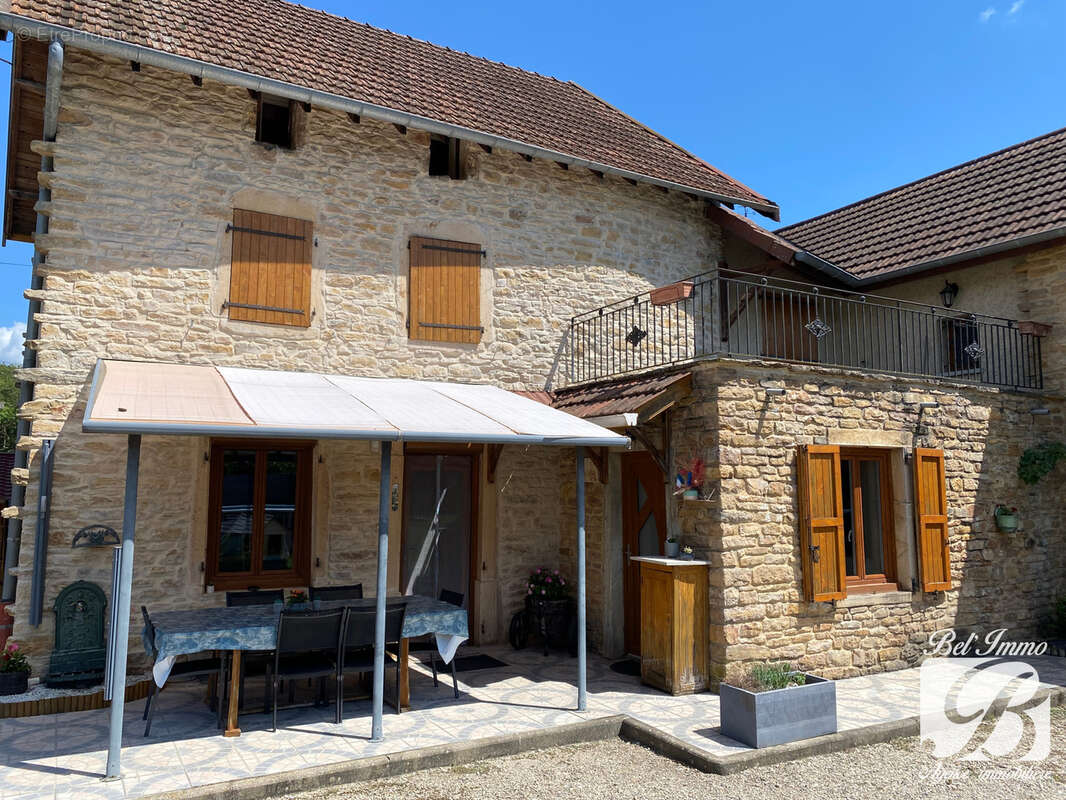 Maison à HIERES-SUR-AMBY