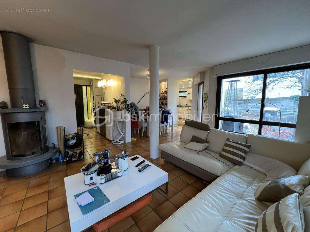 Maison individuelle – 1986 – Jardin 110 m² – 3 chambres + bureau – 2 stationnements - photo 13