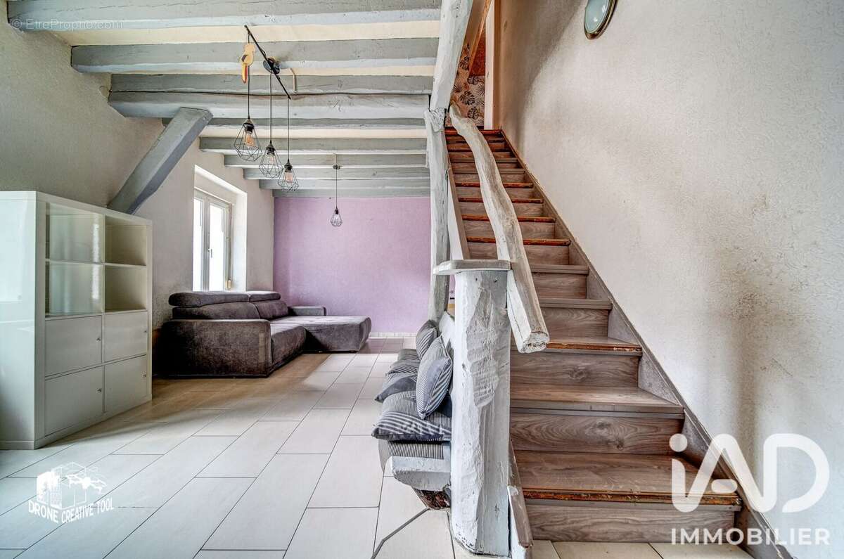 Maison 120 m² à Thil  - photo 9