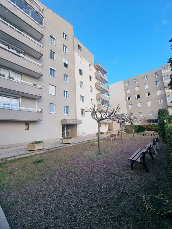 Appartement à FREJUS