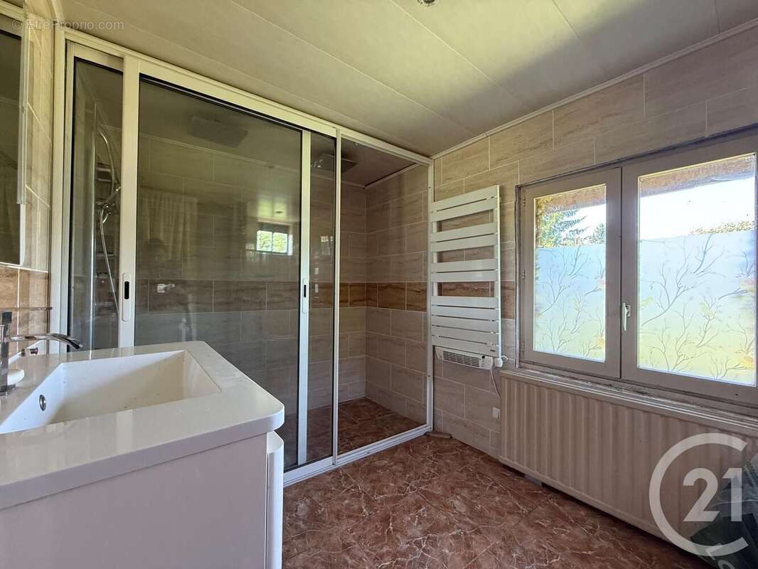 Maison à SAINT-SEROTIN