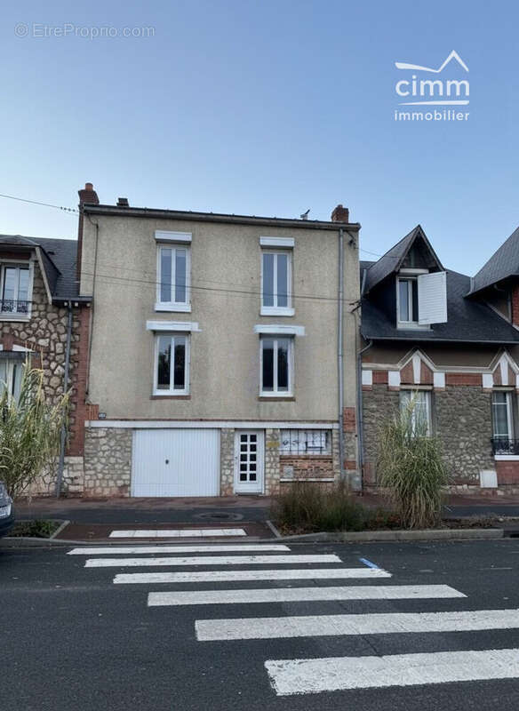Maison à MONTARGIS