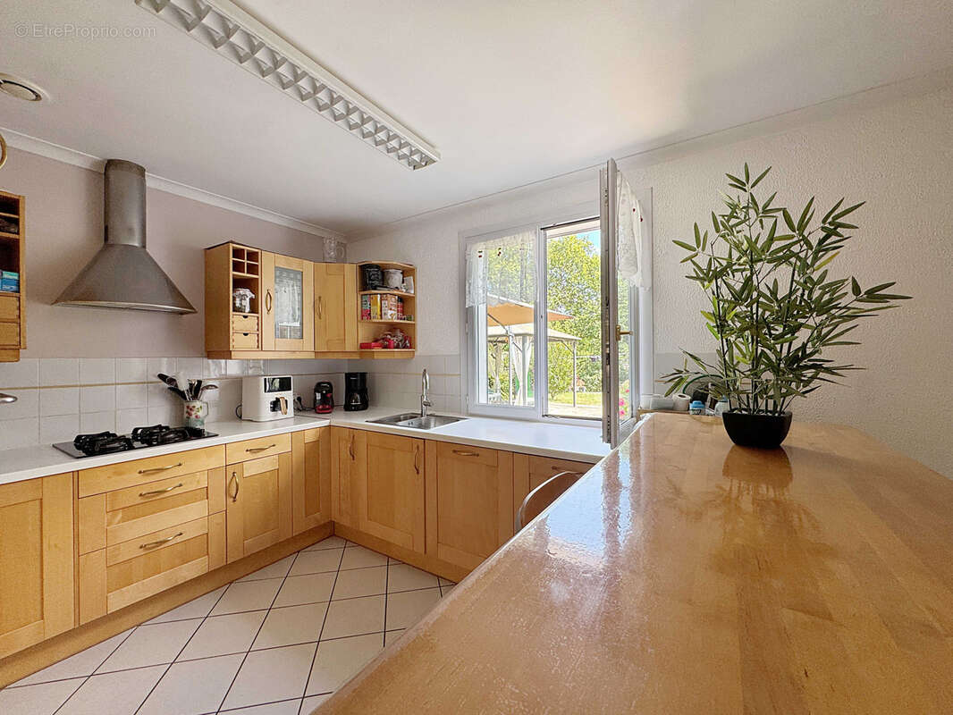 Maison à SAINT-CLAIR-DE-LA-TOUR