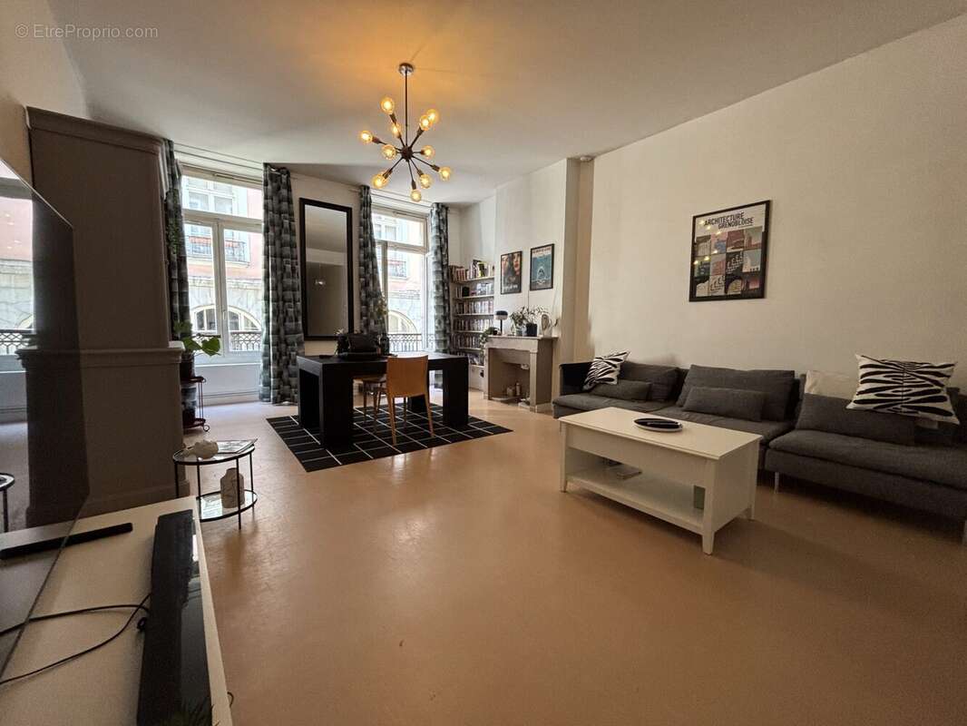 Appartement 93 m² à Grenoble  - photo 2