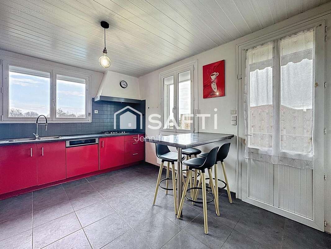 Photo 5 - Maison à LA CHAPELLE-SAINT-LAURENT