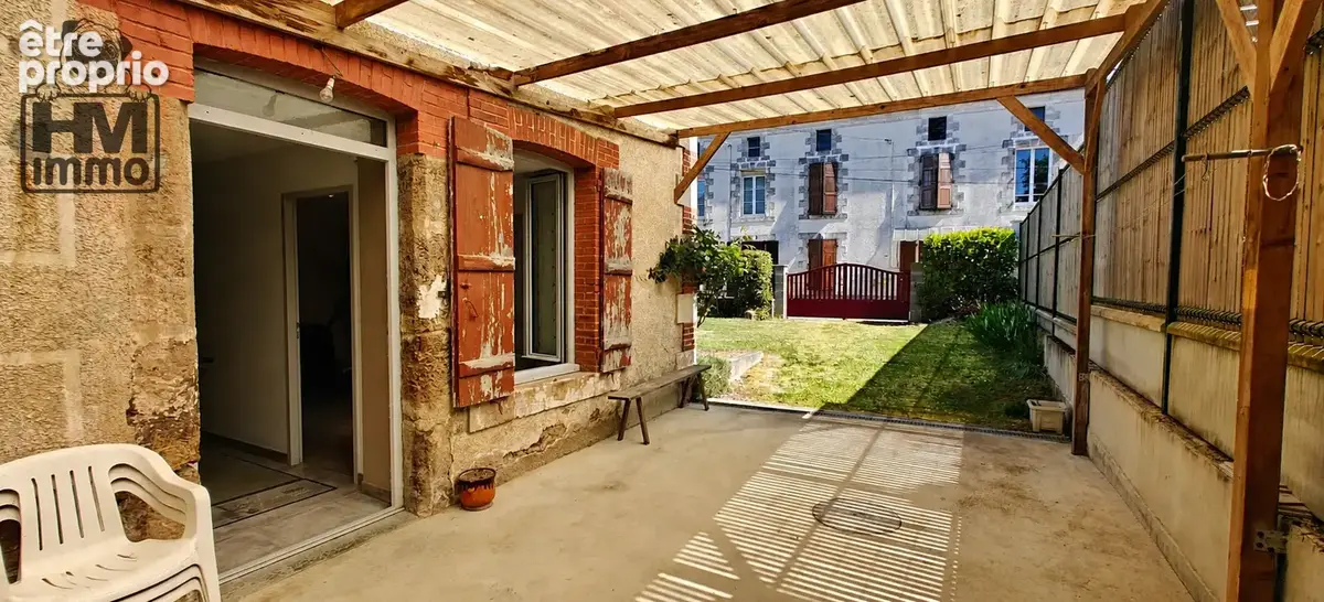 Maison 5 pièces 108 m² à vendre à Rochechouart (87600) - photo 2