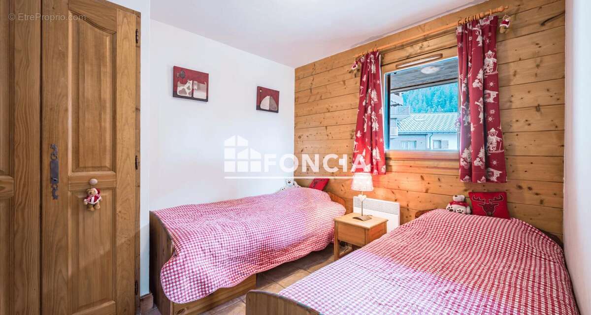 Appartement à CREST-VOLAND