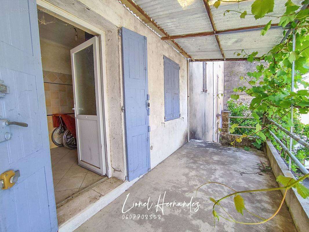 Appartement à MOLIERES-SUR-CEZE