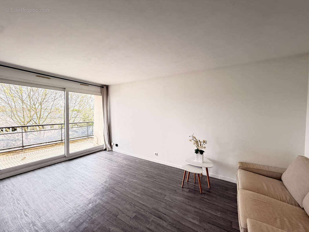 Appartement à SAINT-MAUR-DES-FOSSES