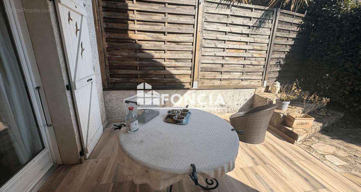 Appartement à VAULNAVEYS-LE-HAUT