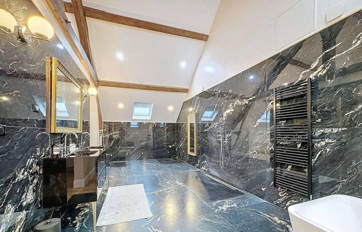 Maison à MILLY-LA-FORET