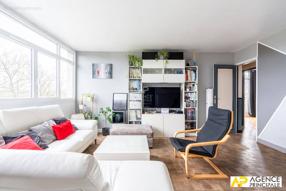 Appartement à MAISONS-LAFFITTE