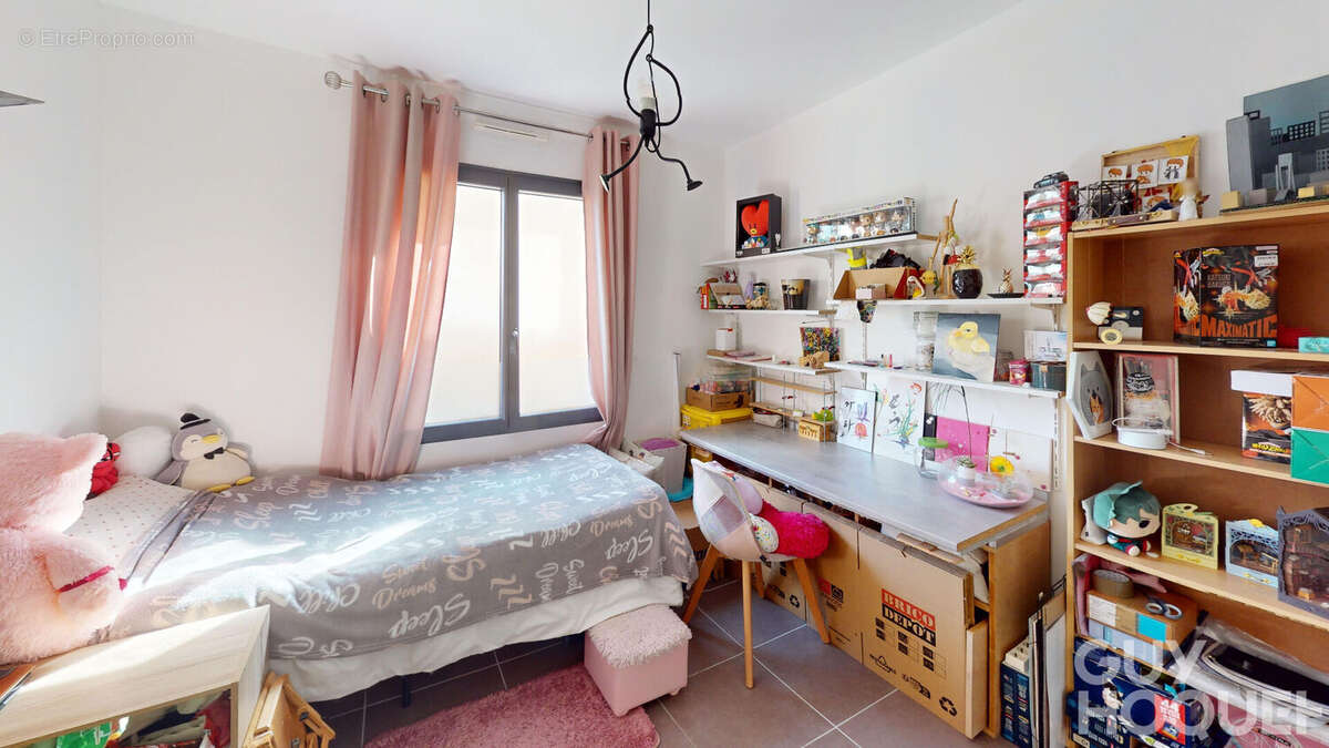 Maison à FONTAINE-LE-COMTE