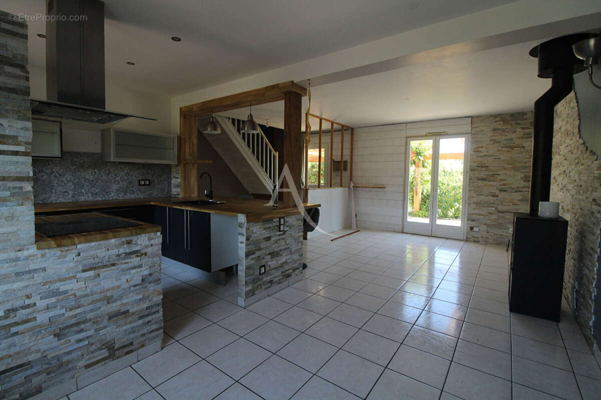 Maison à HUISSEAU-SUR-COSSON