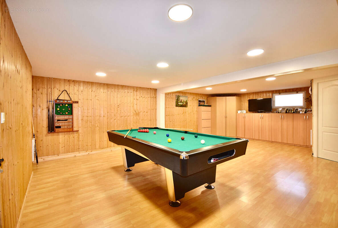 Maison à VETRAZ-MONTHOUX