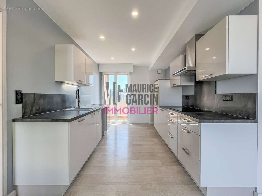 Appartement 149 m² à Carpentras  - photo 3