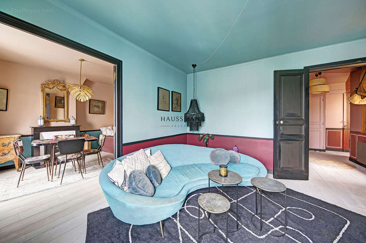 Appartement à PARIS-7E