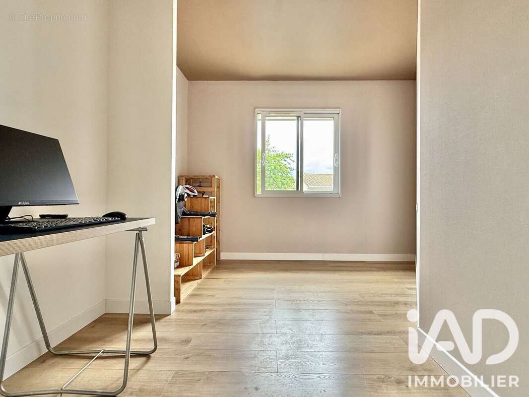 Maison 83 m² à Parentis-En-Born  - photo 9