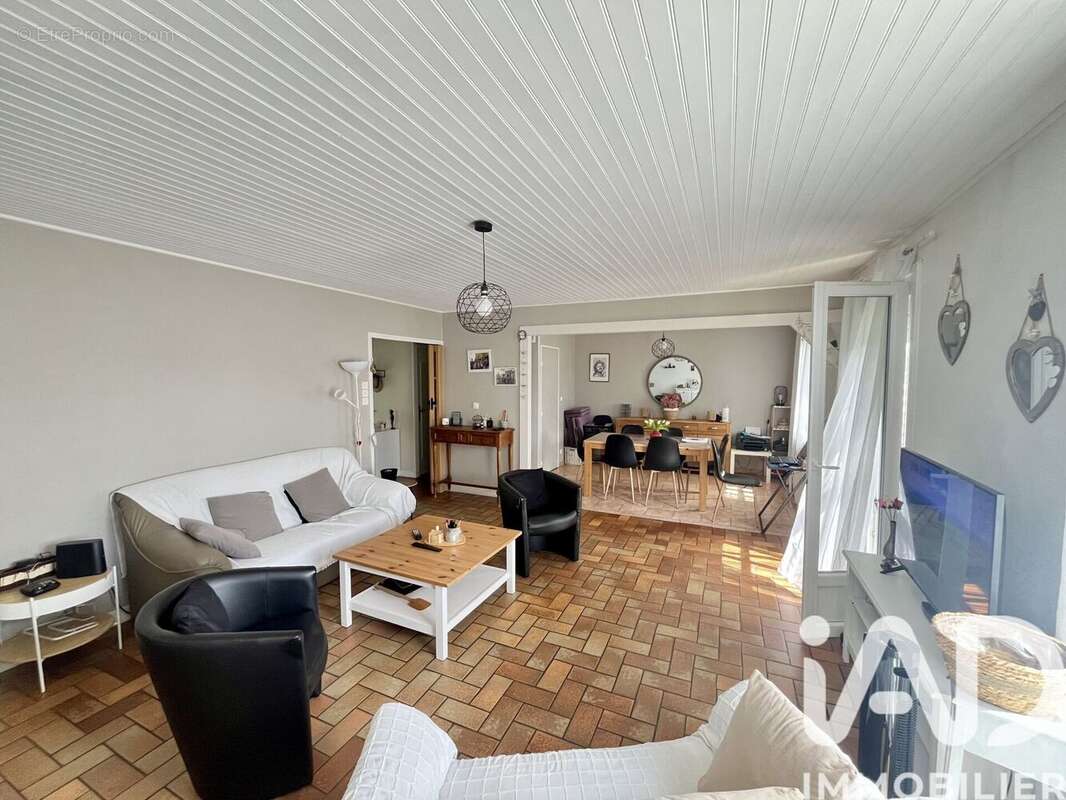 Maison 85 m² à Chatenoy-En-Bresse  - photo 4