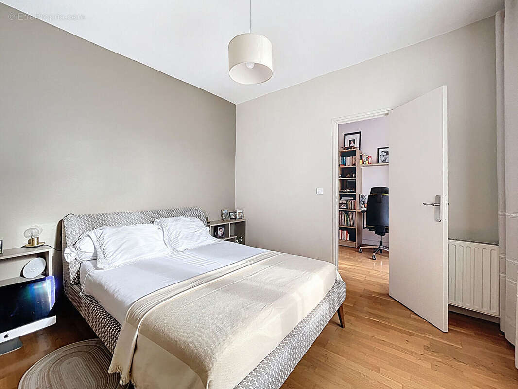 Maison à CHOISY-LE-ROI