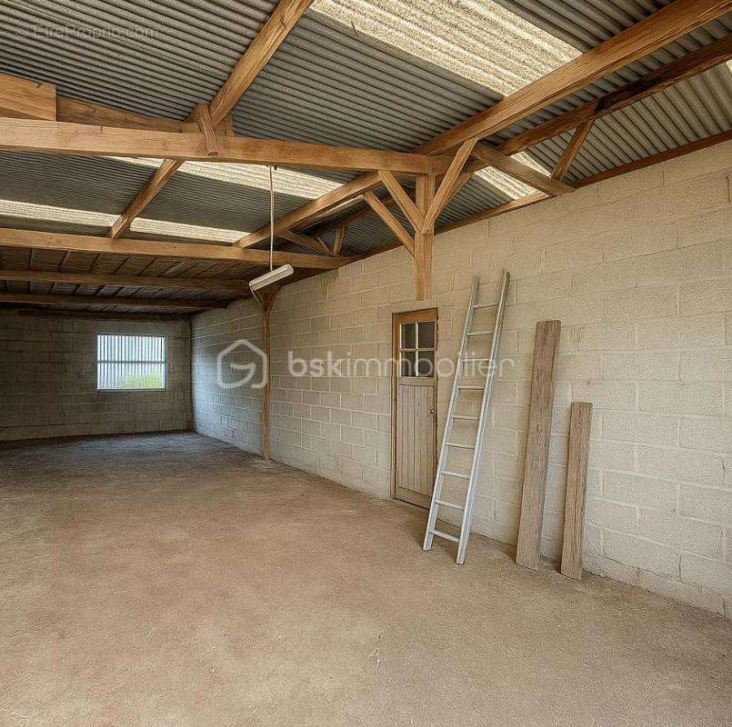 Maison à VIEUX-VY-SUR-COUESNON