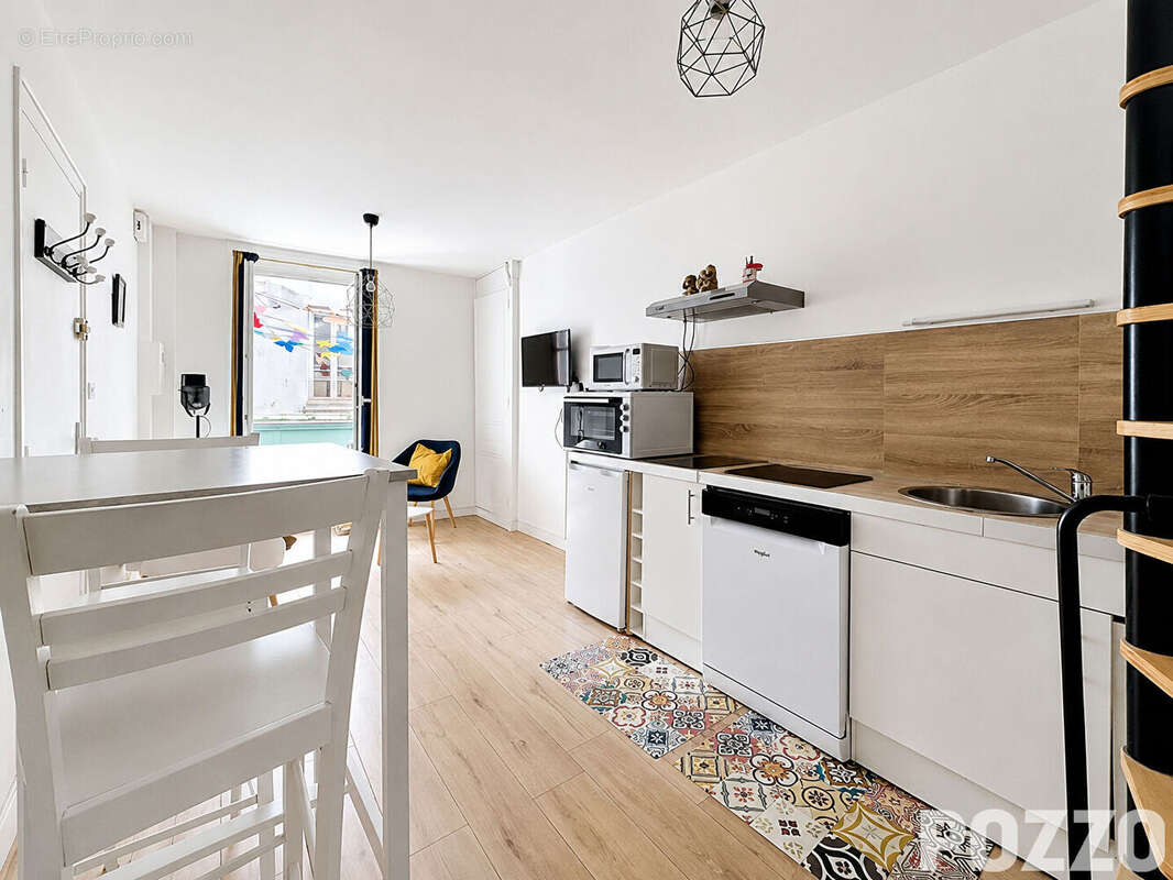 A VENDRE- Duplex T2 - Hypercentre de GRANVILLE (50400) - photo 2