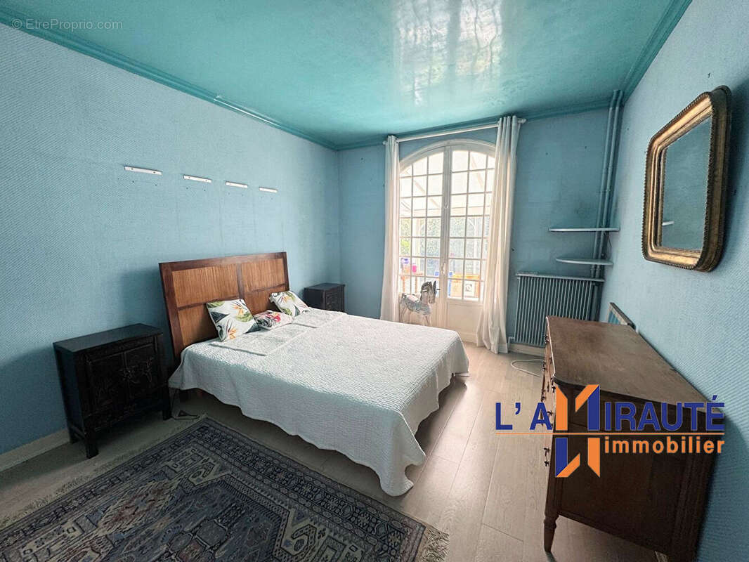 Maison à MAISONS-LAFFITTE