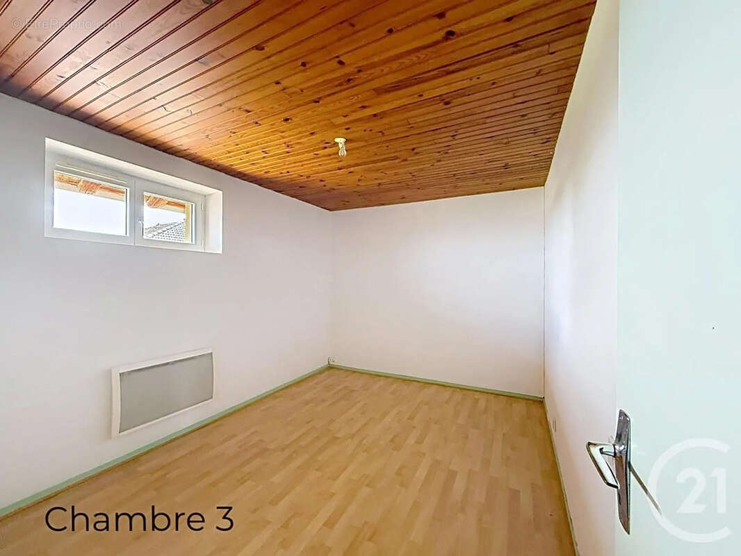 Appartement à REPLONGES