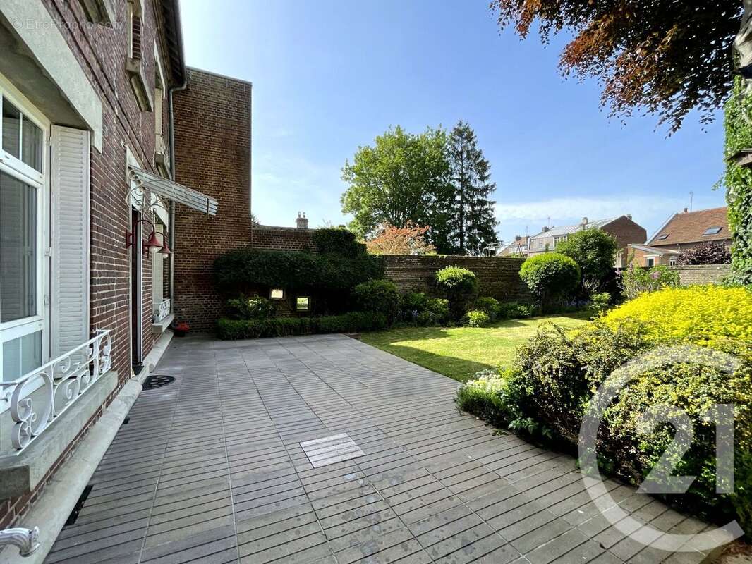 Maison à SAINT-QUENTIN