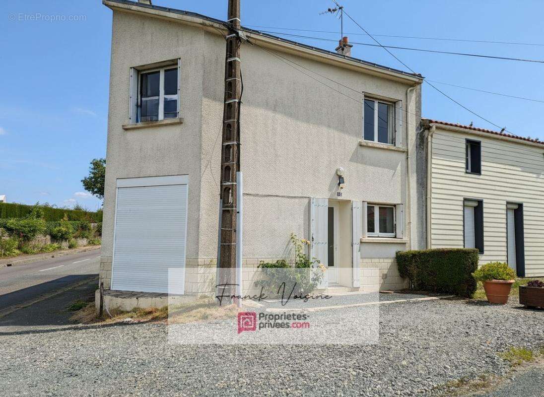 Maison à MOUCHAMPS