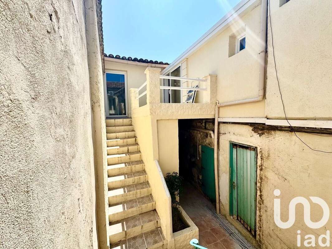 Photo 2 - Maison à NIMES