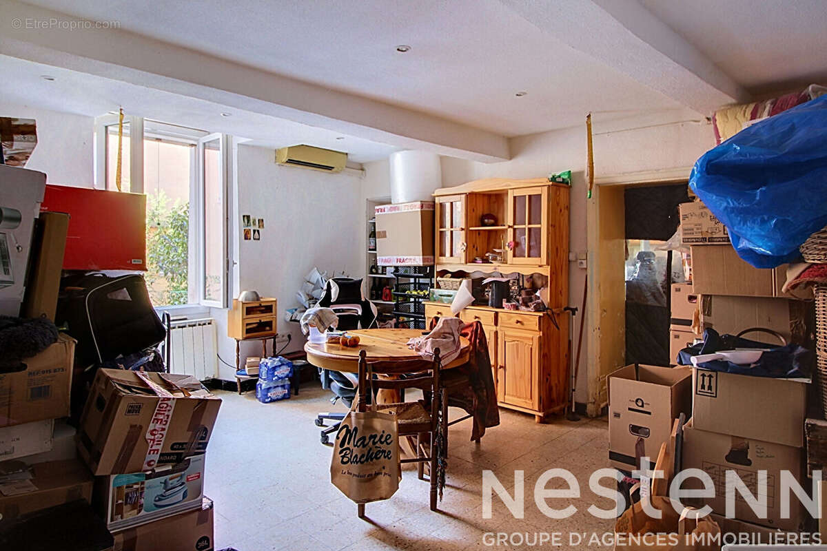 A VENDRE SUR LORGUES -Immeuble en Centre-Ville avec Jardin et Fort Potentiel - photo 4