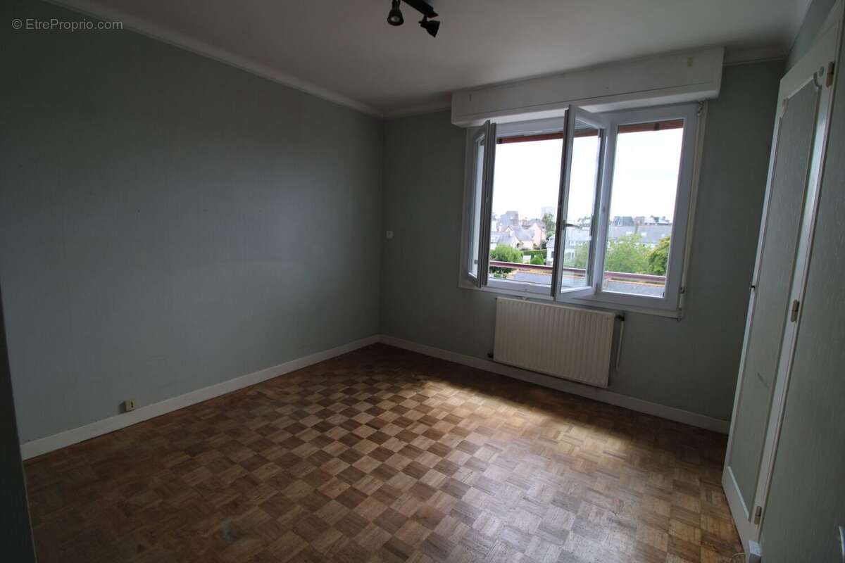 Appartement 70 m² à Saint-Brieuc  - photo 8