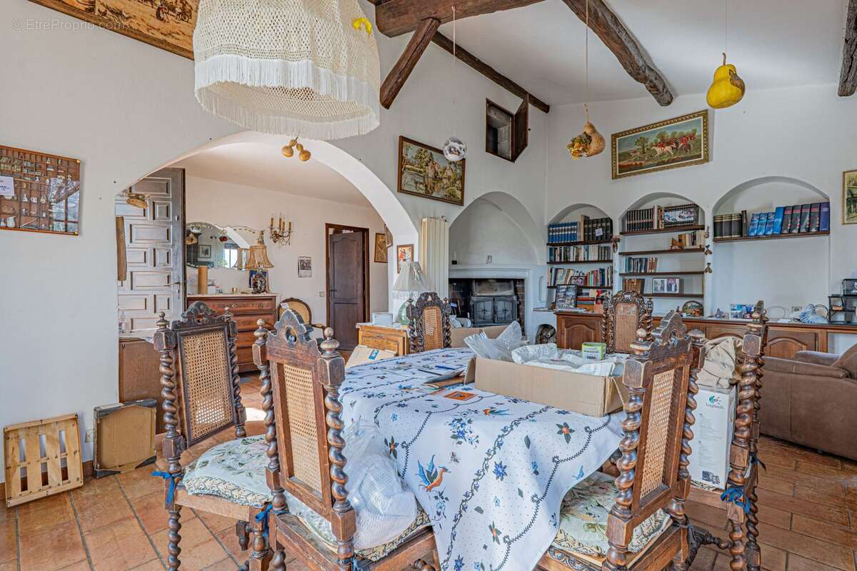 Maison à GATTIERES