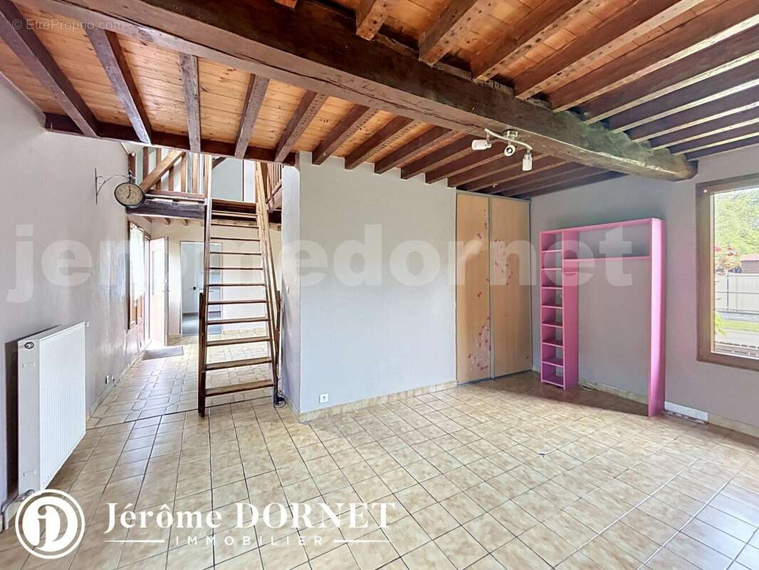beauc_00004 - Maison à CREVECOEUR-LE-GRAND