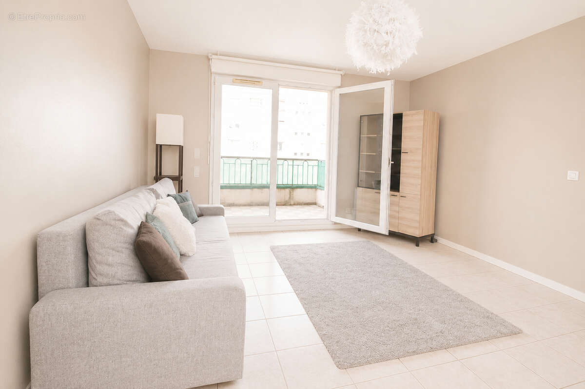 Appartement à TASSIN-LA-DEMI-LUNE