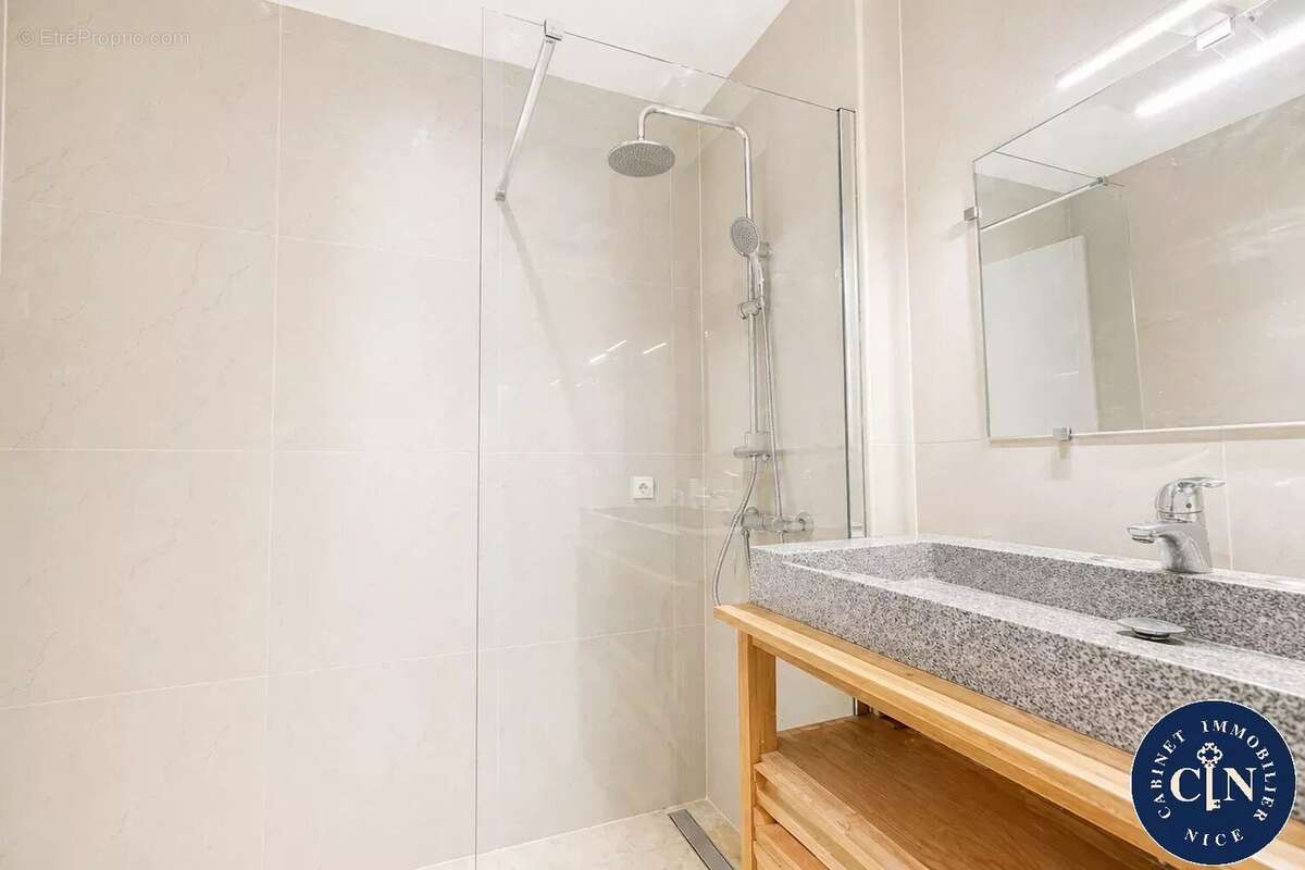 Appartement 95 m² à Nice  - photo 6