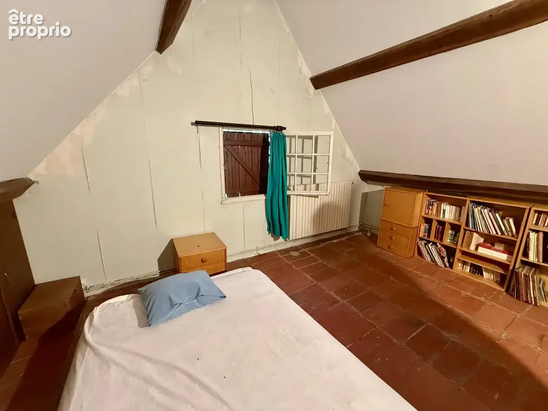 Longère  T5 sur un terrain de 4800 m2+ dépendances - photo 8