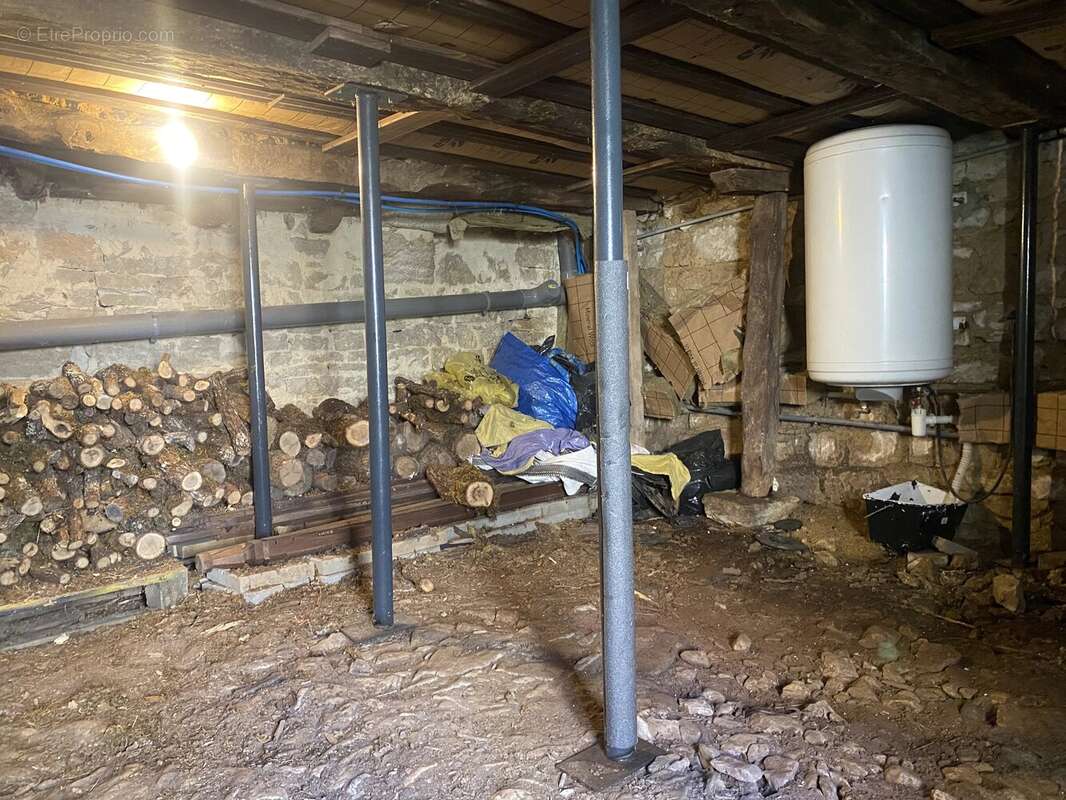 Charmante petite maison en pierre à Caniac-du-Causse – Idéale résidence secondaire avec potentiel locatif - photo 12