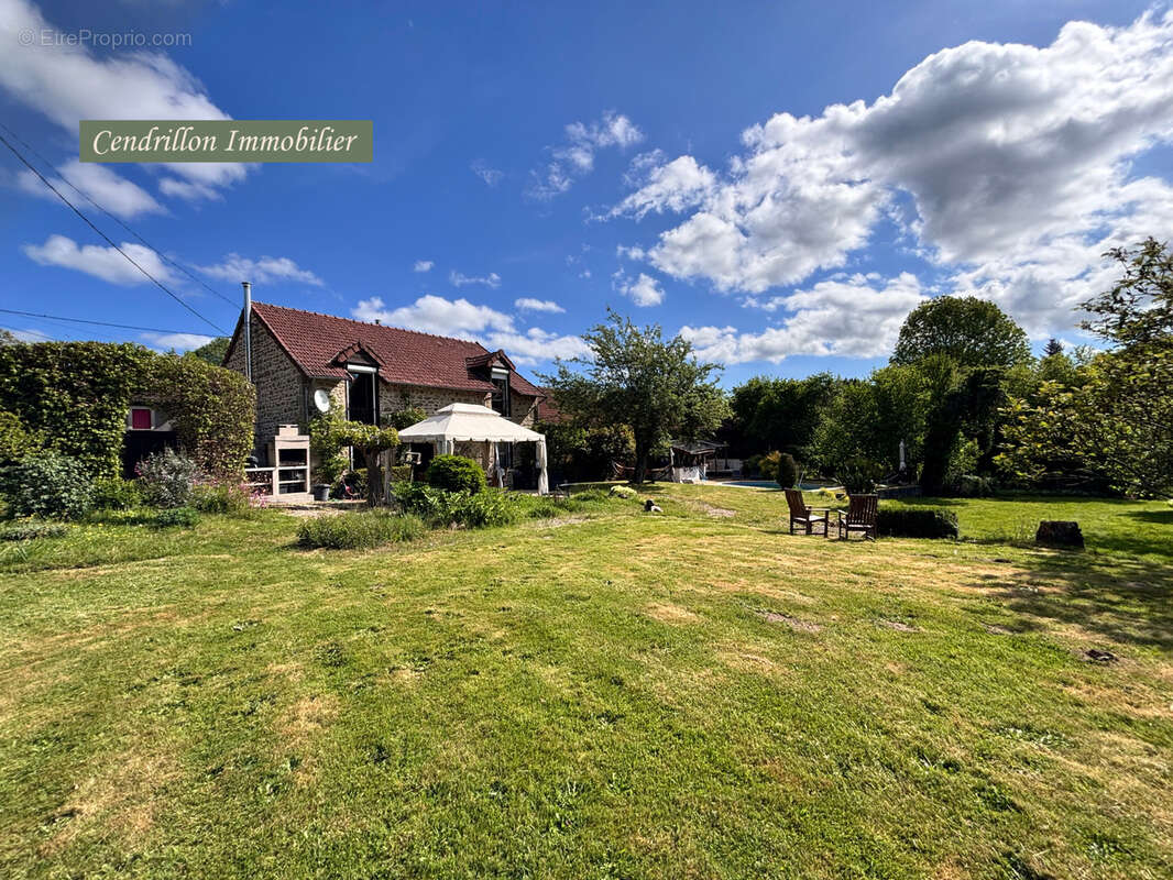 Maison à MASBARAUD-MERIGNAT