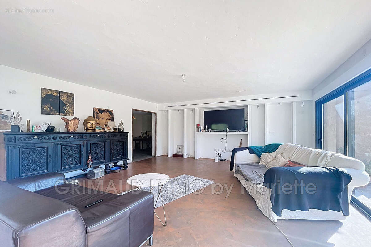 Maison à GRIMAUD